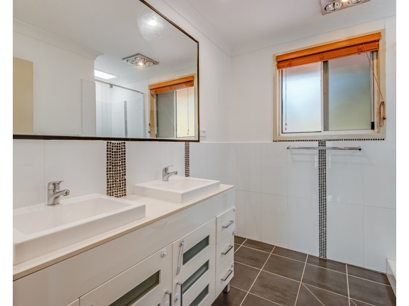 14 Elizabeth Street, Wyoming NSW 2250