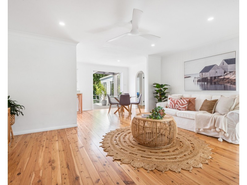 38 Elissa Crescent, Wyoming NSW 2250