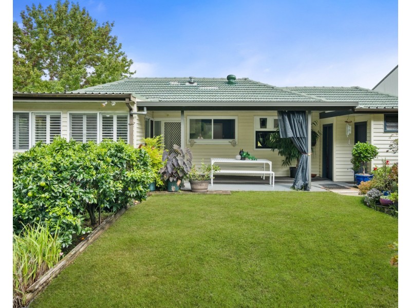 10 Glencoe Avenue, Wyoming NSW 2250