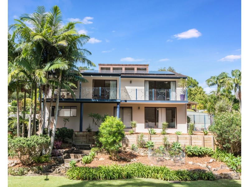 2 Drumalbyn Close, Wyoming NSW 2250