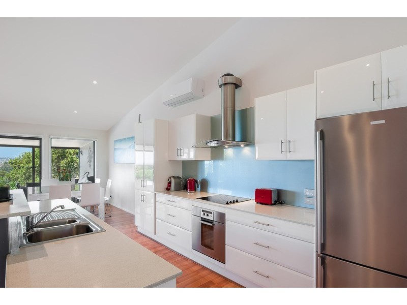 5 Barooga Road, Wamberal NSW 2260