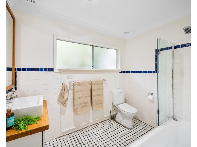 32 Cary Crescent, Springfield NSW 2250