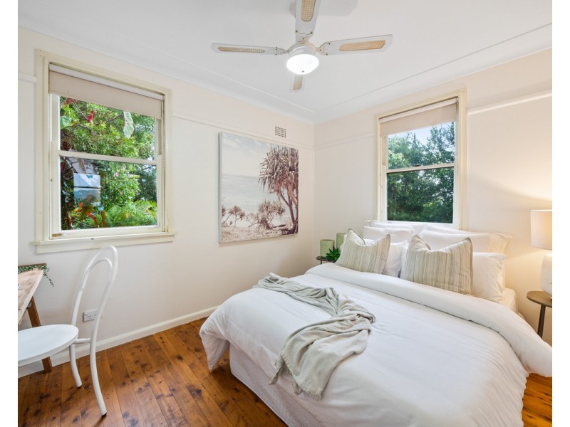 32 Cary Crescent, Springfield NSW 2250