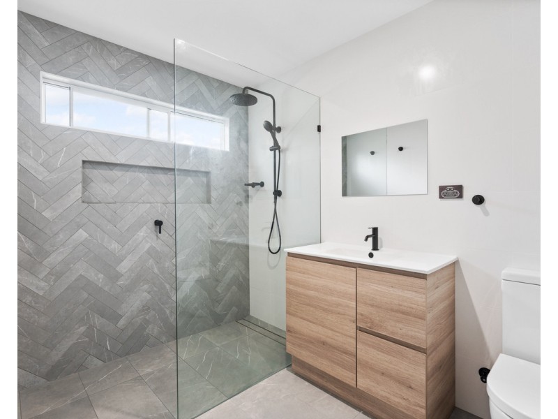 1 Stone Street, Gorokan NSW 2263