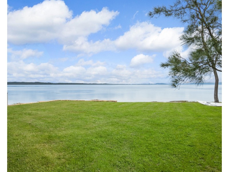 1 Stone Street, Gorokan NSW 2263