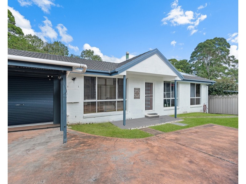 8a Chamberlain Road, Wyoming NSW 2250