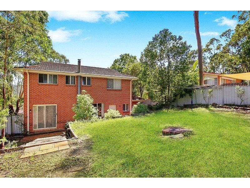 32 James Sea Dr, Green Point NSW 2251