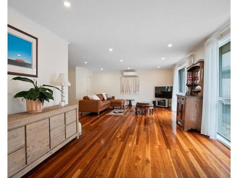 69 Patrick Crescent, Saratoga NSW 2251