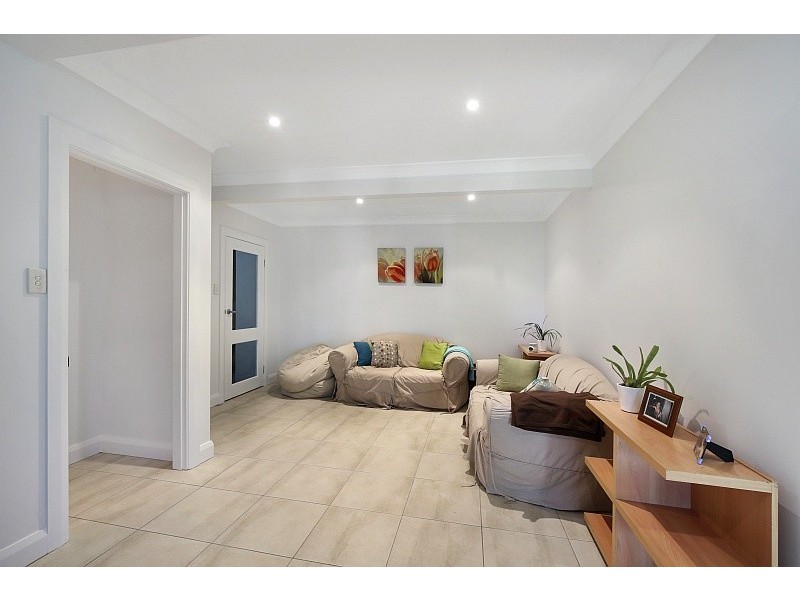 22 John Street, Forresters Beach NSW 2260