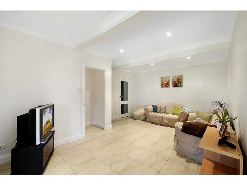 22 John Street, Forresters Beach NSW 2260