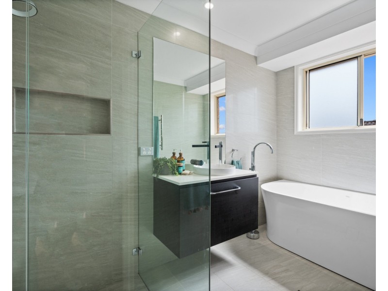 35/81 Newling Street, Lisarow NSW 2250