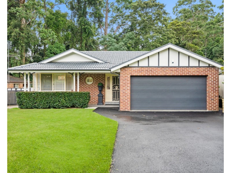 4 Rainbow Close, Lisarow NSW 2250