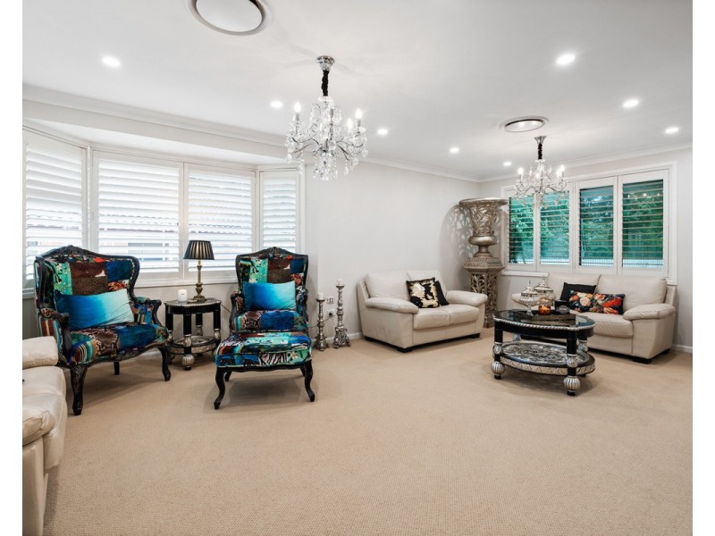 4 Rainbow Close, Lisarow NSW 2250