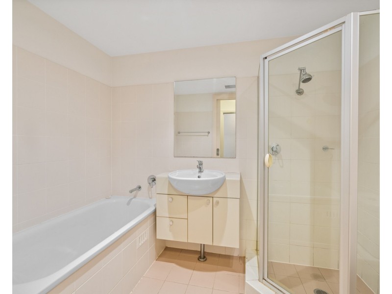 222/80 John Whiteway Drive, Gosford NSW 2250