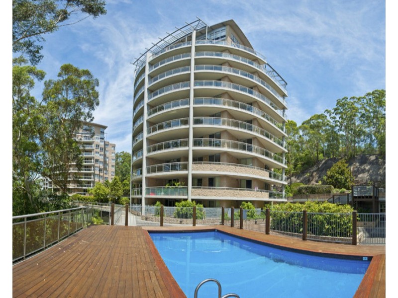 222/80 John Whiteway Drive, Gosford NSW 2250