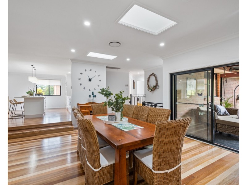 33 Cambourn Drive, Lisarow NSW 2250