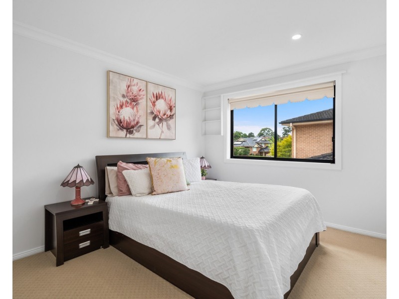 33 Cambourn Drive, Lisarow NSW 2250