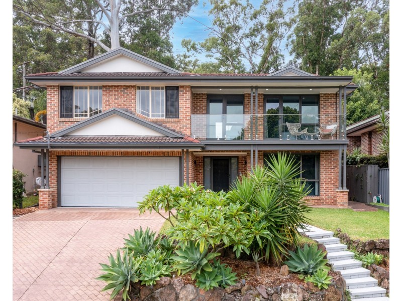 4 Pixie Avenue, Green Point NSW 2251