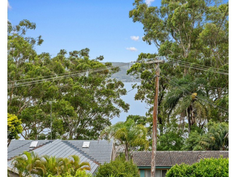 4 Pixie Avenue, Green Point NSW 2251