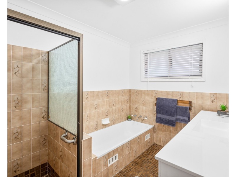 23 Giselle Avenue, Wyoming NSW 2250