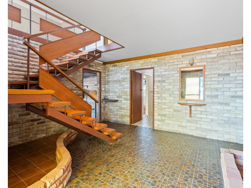 64 Old Gosford Road, Wamberal NSW 2260