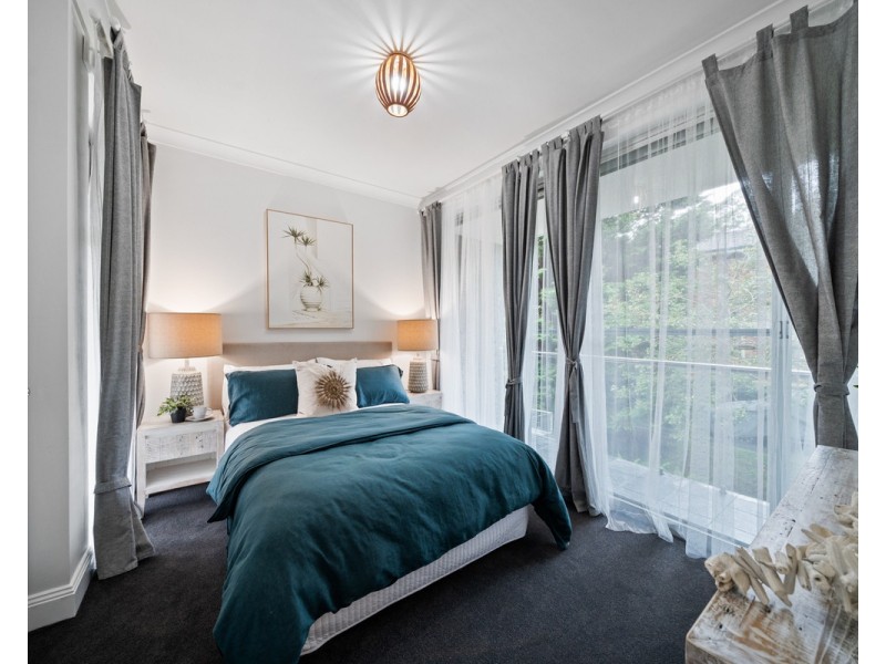 76 Lake Shore Drive, North Avoca NSW 2260