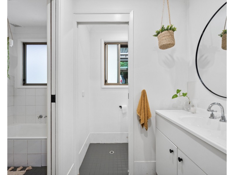 20 Nalkari Avenue, Wyoming NSW 2250