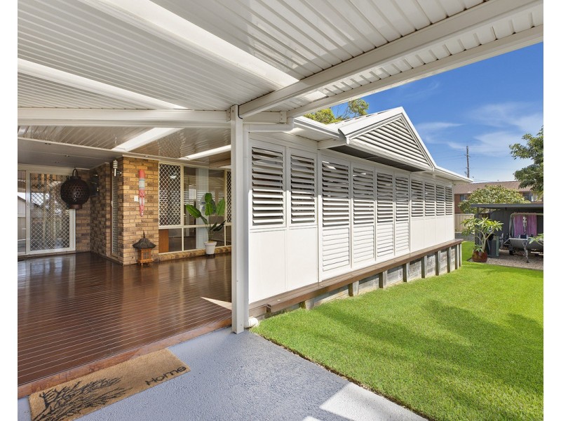 1 Strickland Road, Killarney Vale NSW 2261