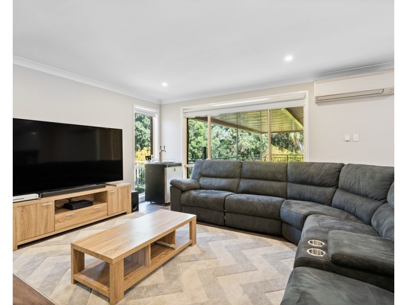 4 Nicholii Close, Springfield NSW 2250