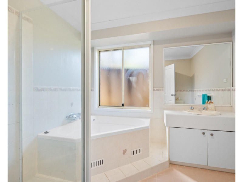 4 Nicholii Close, Springfield NSW 2250