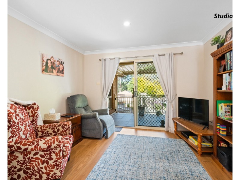 4 Nicholii Close, Springfield NSW 2250