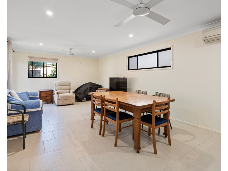 102 MacKenzie Avenue, Woy Woy NSW 2256