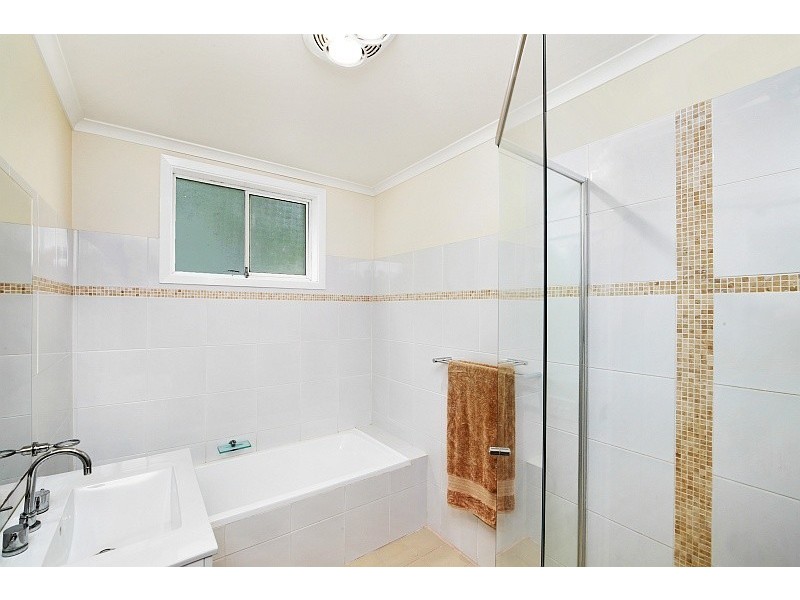 5 MacGregor Street, Wyoming NSW 2250