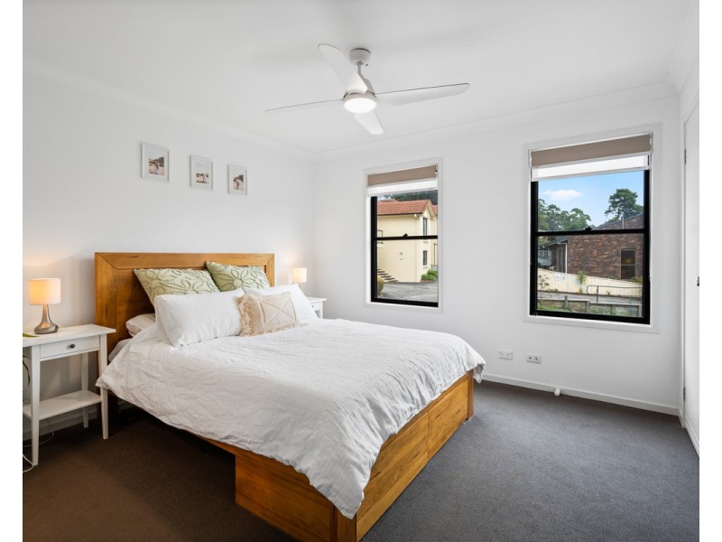 2/51 Newling Street, Lisarow NSW 2250