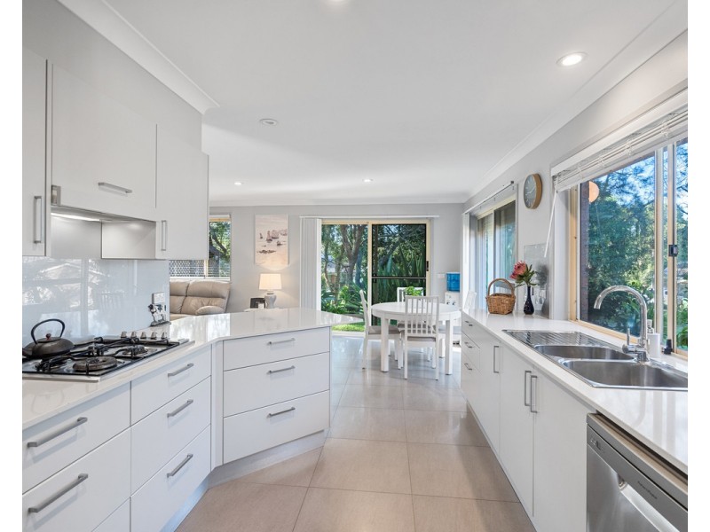 4 Little Close, Kincumber NSW 2251