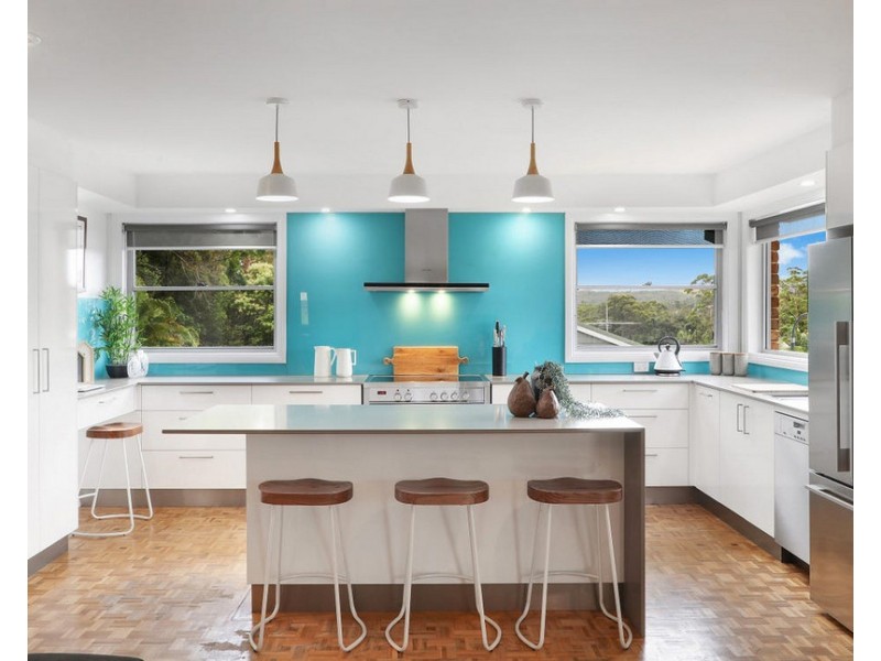 12 Karen Close, Lisarow NSW 2250