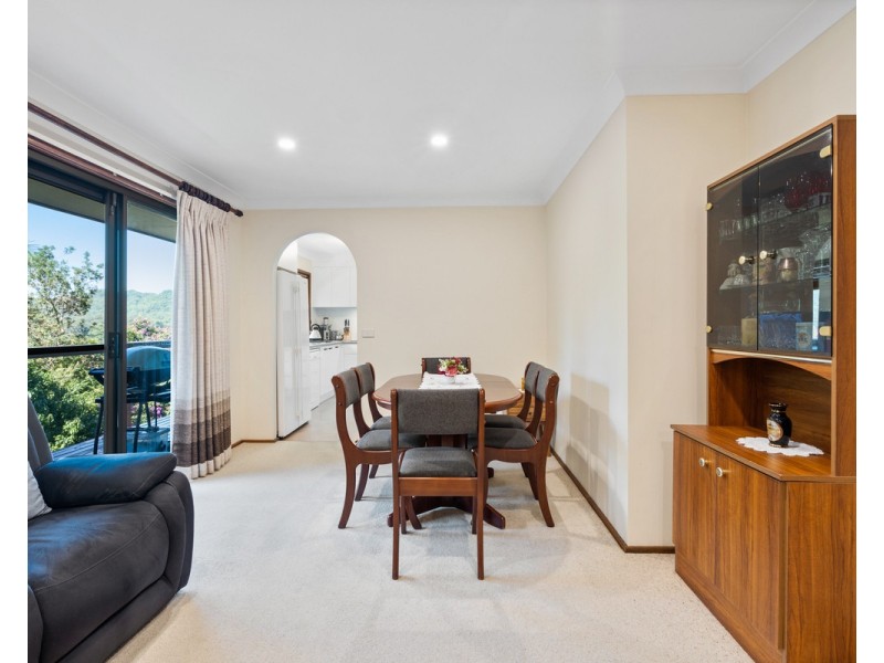 10 Kalori Avenue, Wyoming NSW 2250