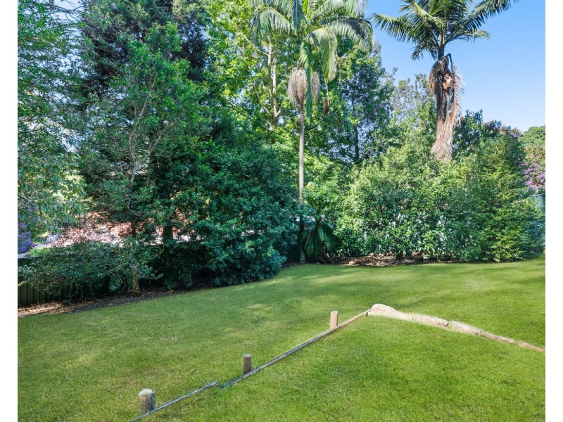 10 Kalori Avenue, Wyoming NSW 2250