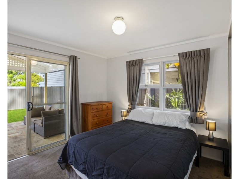 40 Narrawa Avenue, Erina NSW 2250