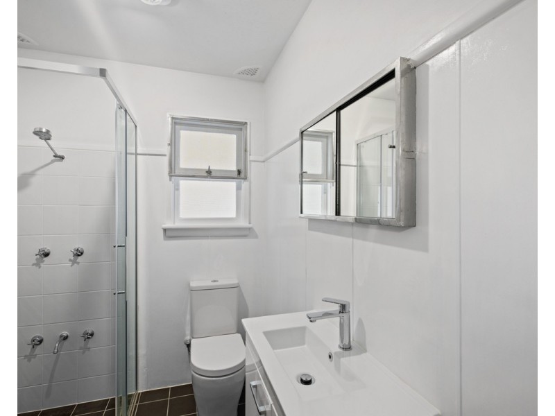 40 Narrawa Avenue, Erina NSW 2250