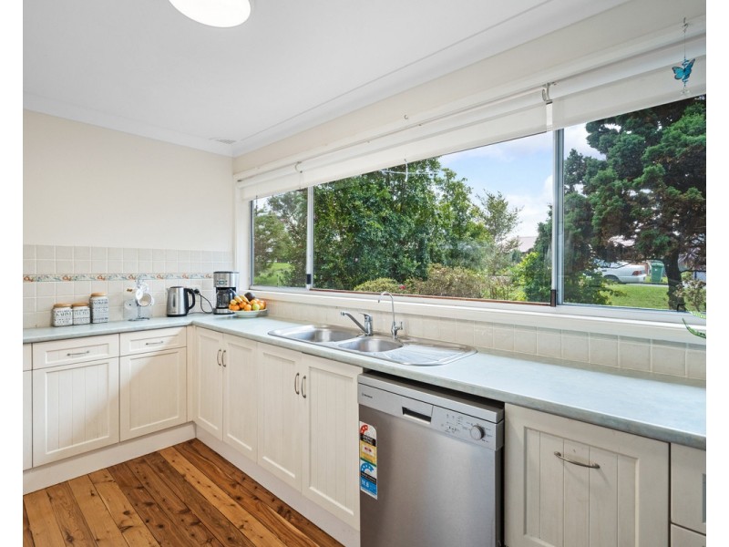 40 Malison Street, Wyoming NSW 2250