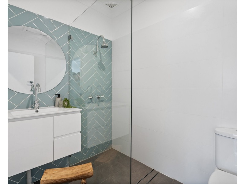 22 Campbell Street, North Gosford NSW 2250