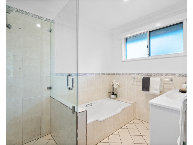 16 Delaware Road, Niagara Park NSW 2250