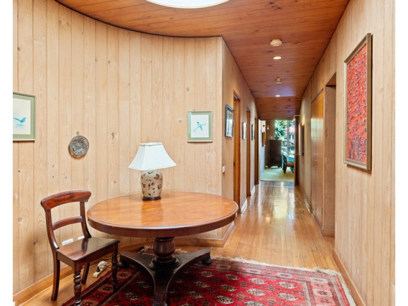 5 Collingwood Drive, Matcham NSW 2250