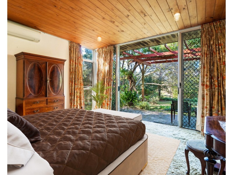 5 Collingwood Drive, Matcham NSW 2250