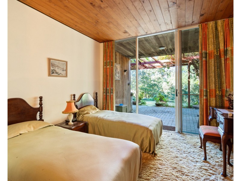 5 Collingwood Drive, Matcham NSW 2250