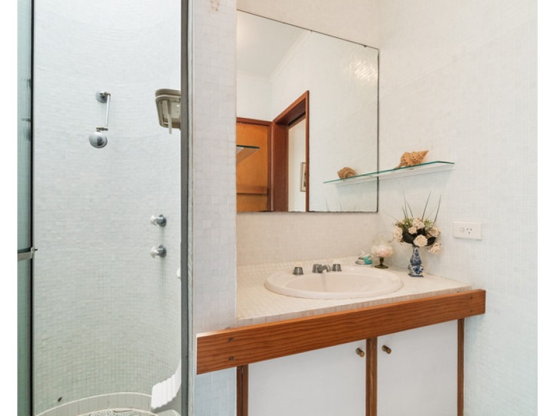 5 Collingwood Drive, Matcham NSW 2250