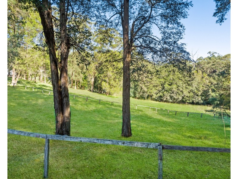5 Collingwood Drive, Matcham NSW 2250