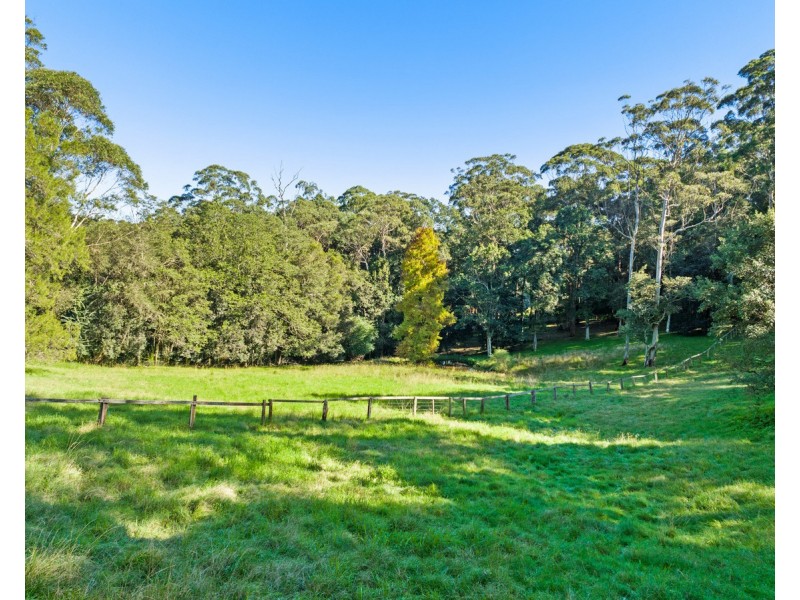 5 Collingwood Drive, Matcham NSW 2250