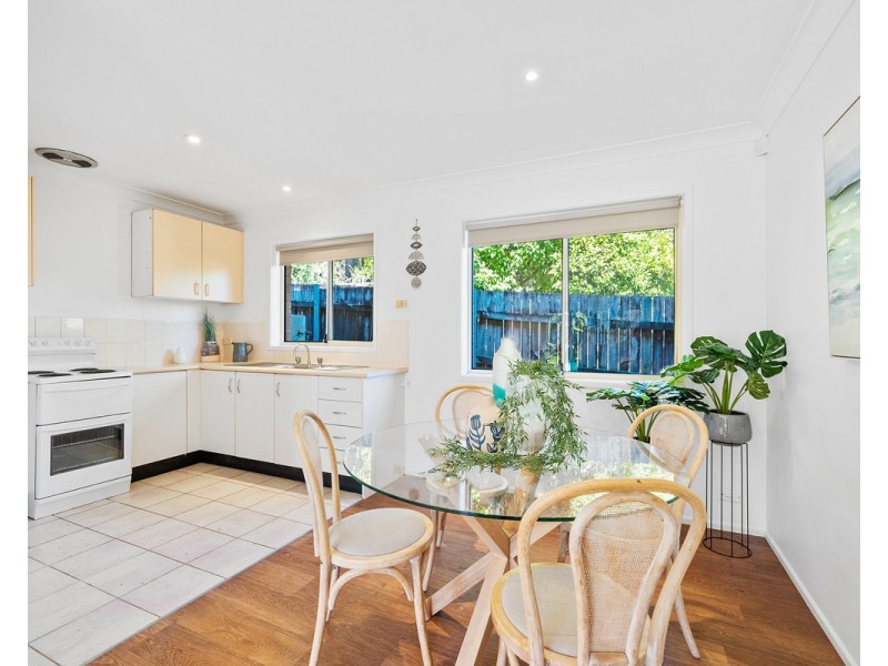 1 Correa Street, Wyoming NSW 2250